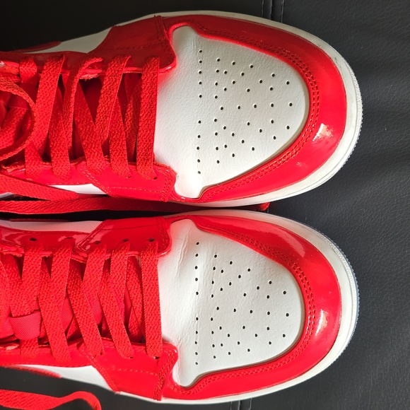 Nike Air Jordan 1 Mid SE Barcelona Sweater Red Men’s 9.5 EUR 45 (DC7294 600) - Picture 6 of 9